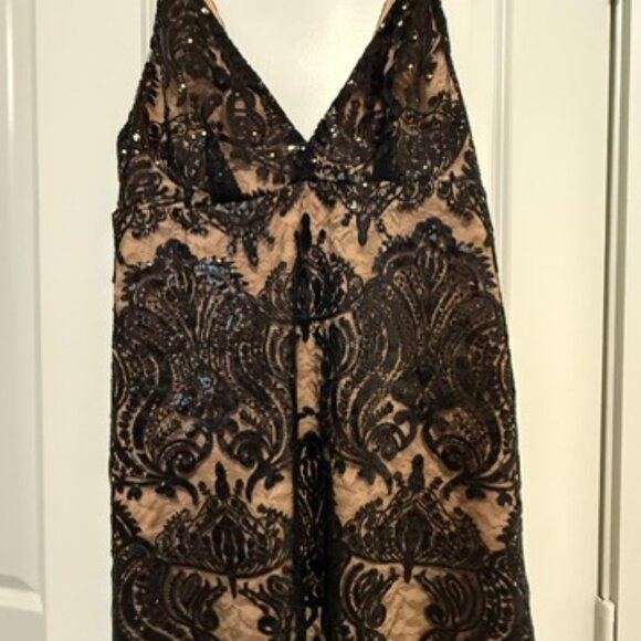 Free People Night Shimmers Black lace overlay Dress sz 12 - NWT! - Picture 2 of 6